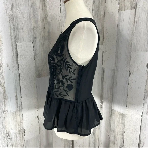 Forever 21 Black Sheer Mesh Embroidered Peplum Ruffle Sleeveless Blouse Top M - Picture 5 of 9